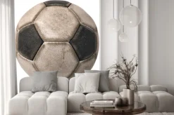 Naklejka: Stary piłka nożna na białym / fragment starych czarno-białe piłki