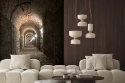 Naklejka: Stary tunel ze światłem na końcu