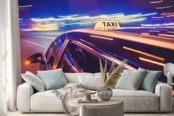 Naklejka: Taxi biorąc w lewo w nocy