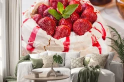 Naklejka: Truskawkowy tort pavlova