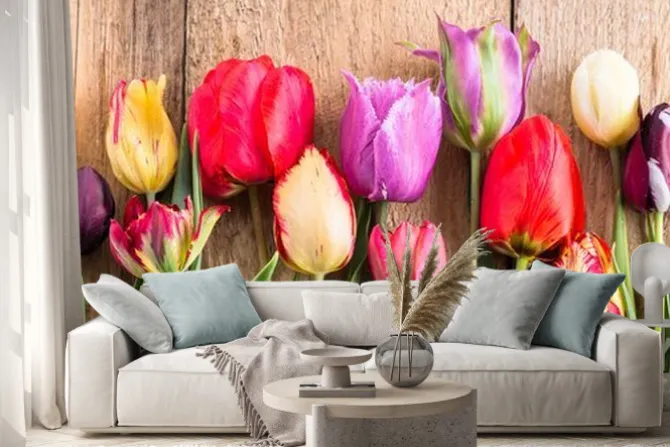 Naklejka: Tulipany położone na deskach