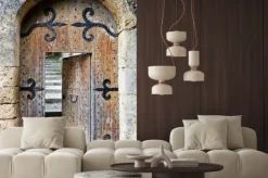 Naklejka: Uchylone stare drewniane drzwi