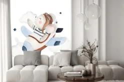 Naklejka: Urocza myszka w samolocie chmurki i gwiazdki