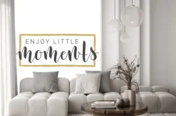 Naklejka: Vector illustration. handwritten lettering of enjoy little moments.