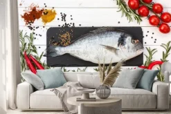 Naklejka: Świeże ryby dorado, rozmaryn, pomidory koktajlowe, chłodny pieprz