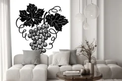 Naklejka: Winogrona z liśćmi na gałęzi na białym tle.