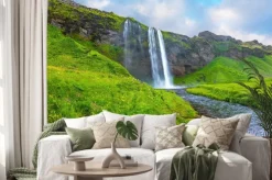 Naklejka: Woda przepływa przez szybkim strumieniem