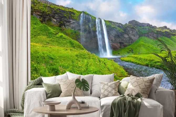 Naklejka: Woda przepływa przez szybkim strumieniem