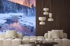 Naklejka: Wschód słońca nad rzeką w zimie w pobliżu levi, fińskiej laponii