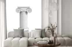 Naklejka: Wysoki dorycka kolumna filar pojedynczo na białym tle. piedestał.