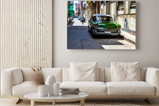 Obraz: Amerykańskie i radzieckie samochody 1950 - 1960 z hawany.