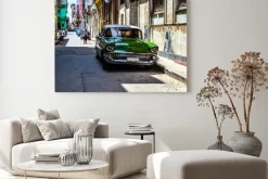 Obraz: Amerykańskie i radzieckie samochody 1950 - 1960 z hawany.