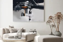 Obraz: Close up process of preparation coffee latte art drink on machine,