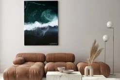 Obraz: Dark wave arial shot