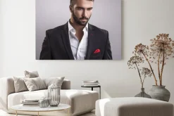 Obraz: Elegancki młody przystojny mężczyzna. portret studyjny mody.
