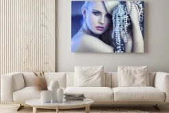 Obraz: Fantastyczny kobieta z bukietem jewelary