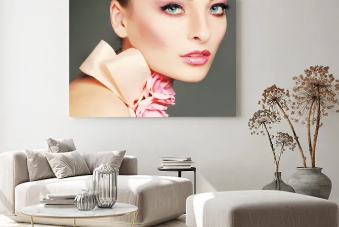 Obraz: Fashion girl portrait.accessorys.on szare tło