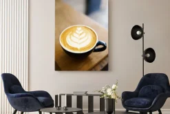 Obraz: Gorąca kawa na drewnianym stole. kawa latte art