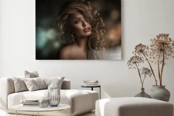 Obraz: Idealna kobieta twarz z ciemnym tle