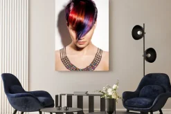 Obraz: Kobieta o fantazyjnej fryzurze