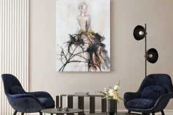 Obraz: Kobieta w sukni abstrakcyjny portret