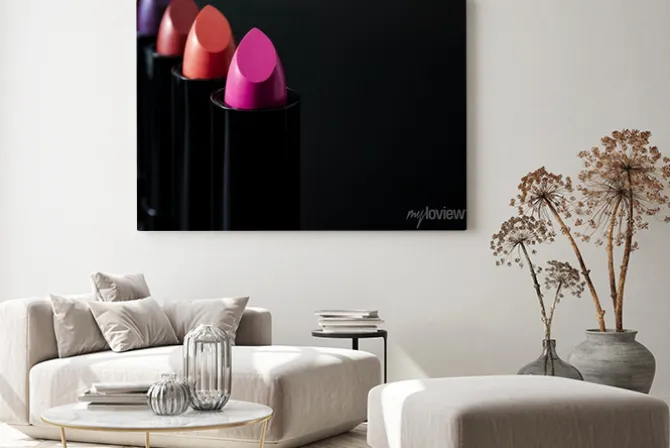 Obraz: Kobiety piękno produkty, luksusowa moda i makeup pojęcie z rzędem