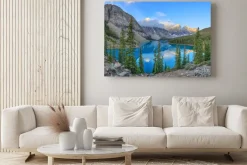 Obraz: Krajobraz z jeziorem moraine w parku narodowym banff