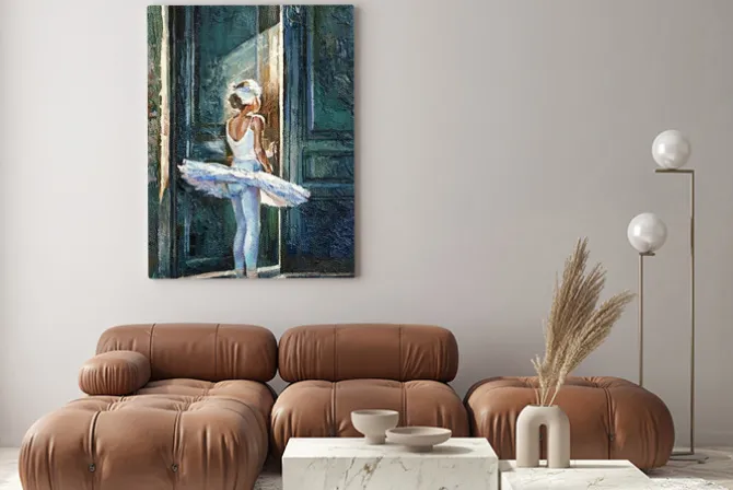 Obraz: Little girl, ballerina in a white ballet tutu, worries before