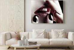 Obraz: Makro usta i paznokcie