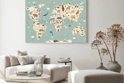 Obraz: Mapa świata ze zwierzętami w stonowanych kolorach