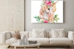 Obraz: Namalowany portret jednorożca z kwiatami