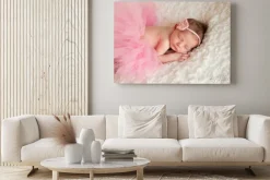 Obraz: Newborn baby girl na sobie różowy tutu