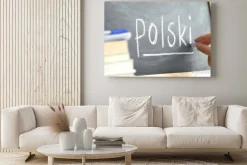 Obraz: Niektóre książki i materiały szkolne.