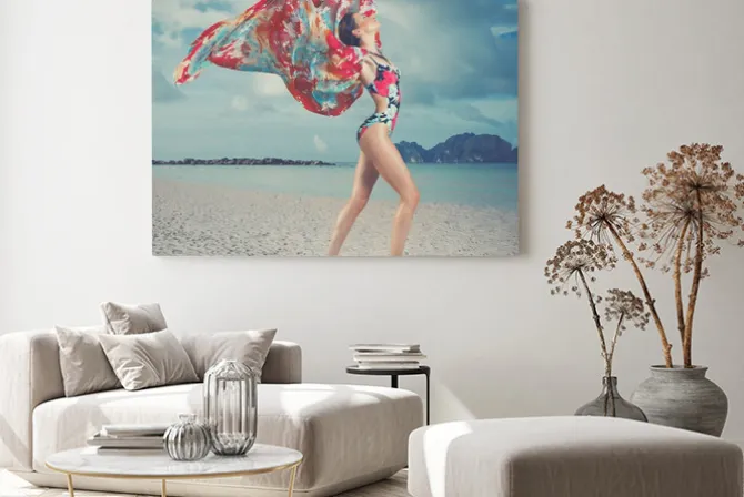 Obraz: Piękna kobieta na plaży