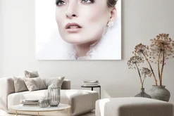 Obraz: Portret dziewczyna jest w stylu mody. dekoracja ślubna. odizolowany