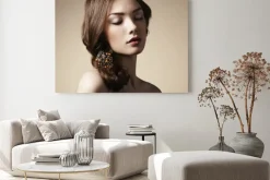 Obraz: Portret młodej pięknej dziewczyny