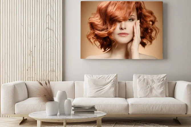 Obraz: Portret piękno. kręcone włosy