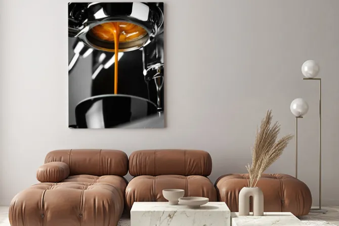 Obraz: Przygotowywanie espresso z ekspresu ciśnieniowego