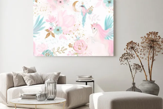 Obraz: Różowe jednorożce z kwiatami i ptakami na białym tle
