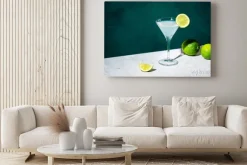 Obraz: Vodka gimlet alcoholic cocktail drink with vodka, syrup, lime