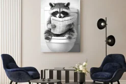 Obraz: Zabawny szop z gazetą na toalecie