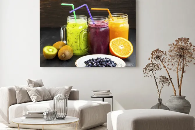 Obraz: Zdrowe soki napoje z kiwi, jagody i pomarańczy