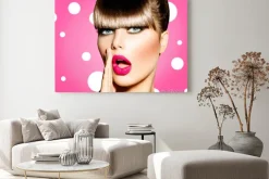 Obraz: Zdziwiona kobieta z otwartymi ustami. pin up girl