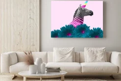 Obraz: Zebra z rogiem jednorożca wśród kolorowych kwiatów