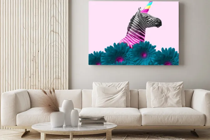 Obraz: Zebra z rogiem jednorożca wśród kolorowych kwiatów
