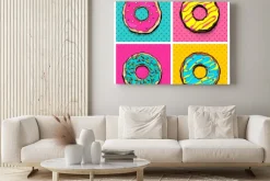 Obraz: Zestaw słodkich pączków, w stylu pop-artu. wektor wzór półtonów