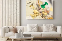 Obraz: Zielony pin na mapie.