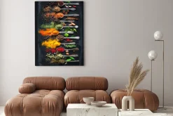 Obraz: Zioła i przyprawy do gotowania na ciemnym tle