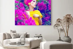 Obraz: Zmysłowa dziewczyna w orientalne kwiaty