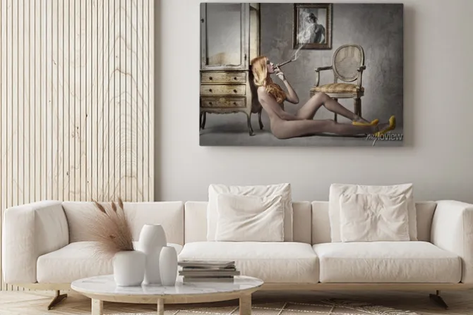 Obraz: Zmysłowa naga kobieta z cygarem